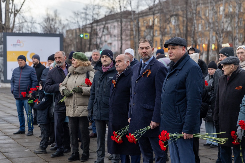 Фото - При поддержке ЕВРАЗа в Нижнем Тагиле увековечена память металлургов – тружеников тыла